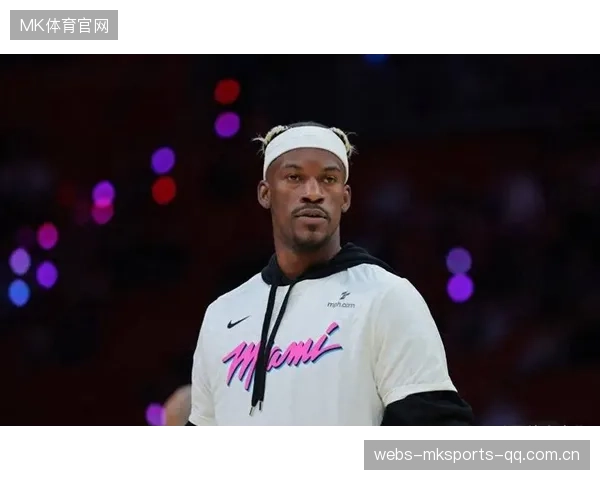 巴特勒制造对抗并打成2+1，热火掀起反扑